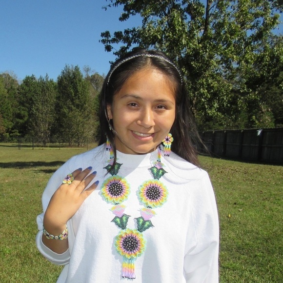 3 flowers Long necklace beaded handmade - Picture 4 of 4